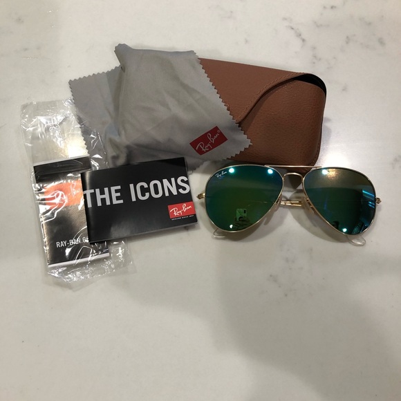 Green mirrored Ray Ban aviators main image 4